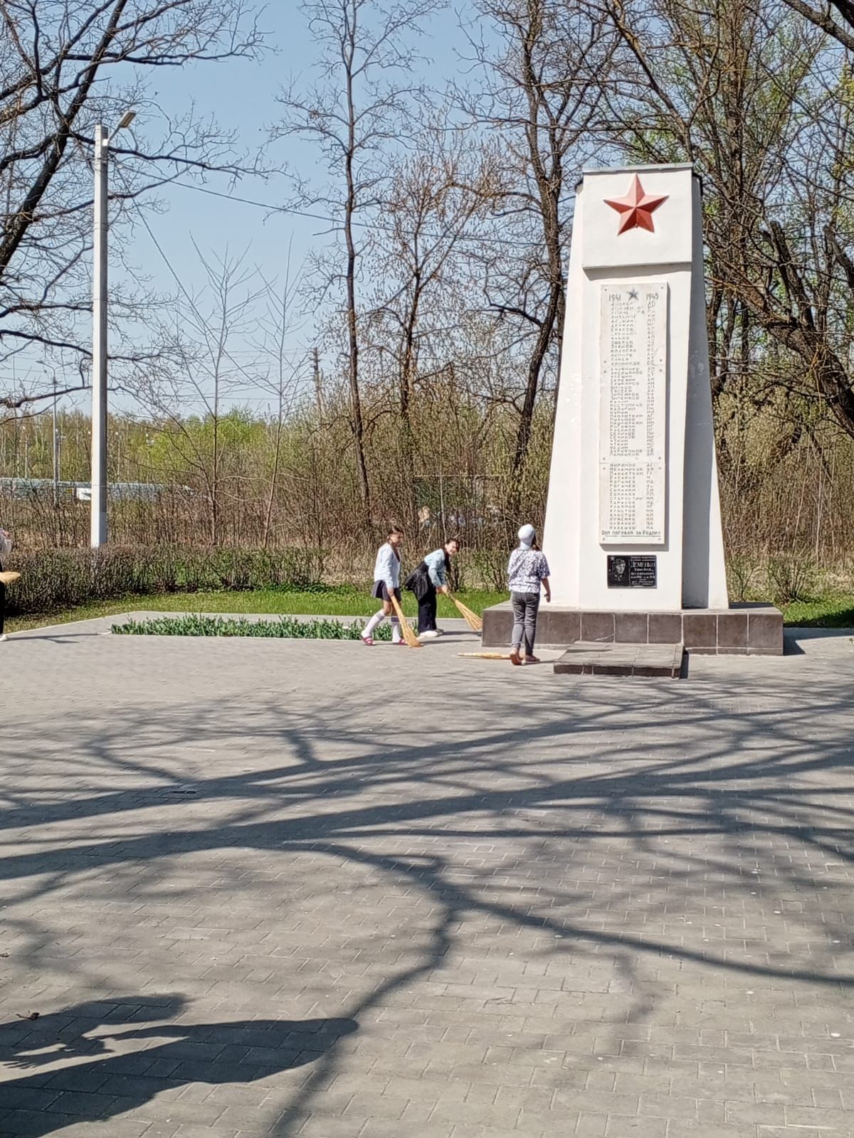 Благоустройство обелиска воинам Великой Отечественной войны#НавигаторыДетства71.