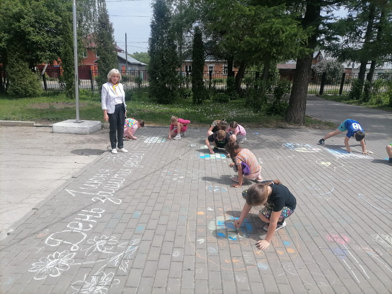 Акция &amp;quot;Рисунки на асфальте&amp;quot;#НавигаторыДетства71#Росдетцентр#оРусскомЯзыкеНД.